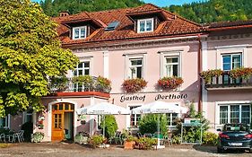 Gasthof Zum Niederhaus - Familie Perthold